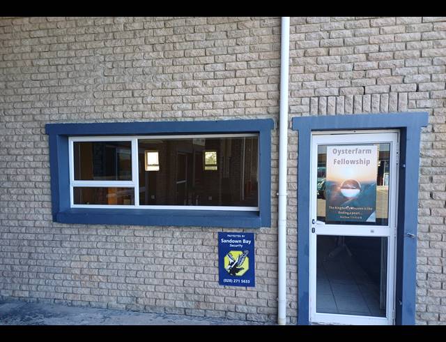 64M² BUSINESS CENTRE FOR SALE IN KLEINMOND CENTRAL